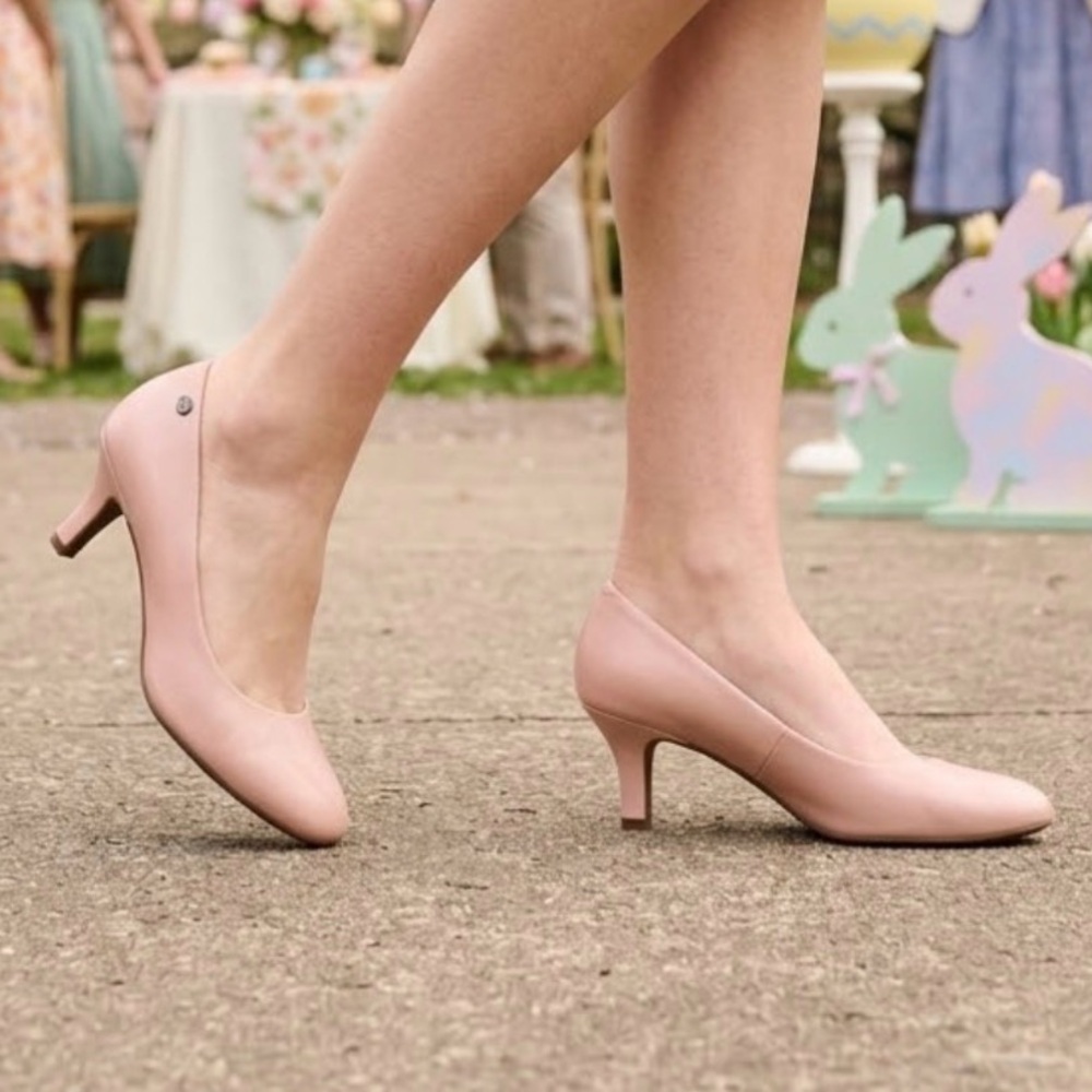 LifeStride Parigi Pumps in a soft  blush blossom Low-Heel Pumps